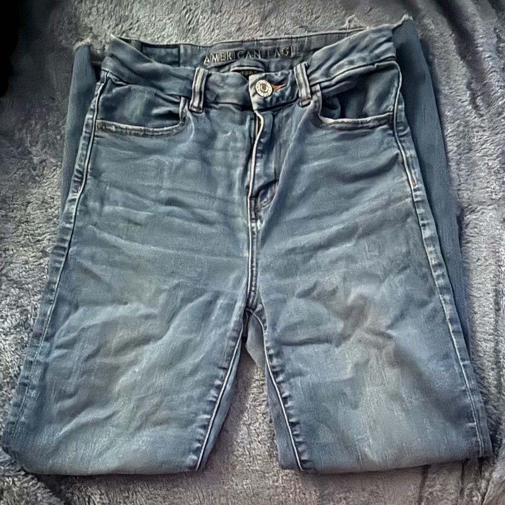 American Eagle Outfitters Women's Classic Blue Straight Leg Jeans